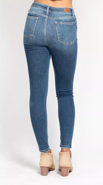 e22a579f1c99421fb5ad2d5251225bf1-Max-Origin