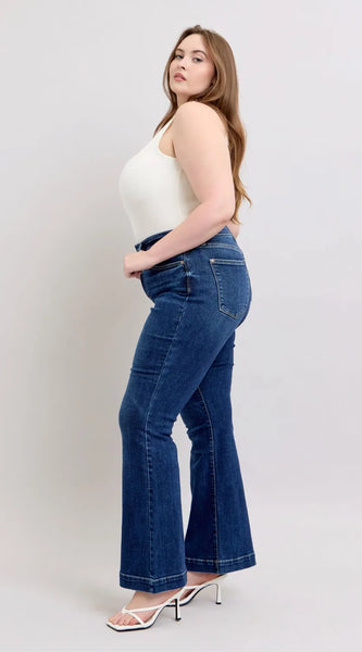 e298d5f0-4db4-4de7-9387-7363db899521-Max