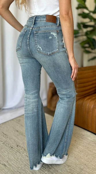 e55c51af-7c26-4939-9cff-44ad1d605a8b-Max