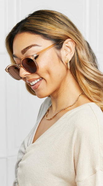 e56be49f99ee4d019dd7da57d0658283-Max