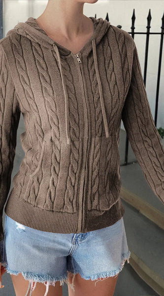 e7125c033c5344e1a355a3bd6a0cf8e1-Max-Origin