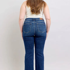 ea4a7d74-af2e-4f80-9d93-fe24e516c050-Max