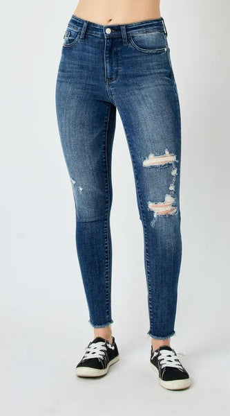 f07104b3-f69c-4a83-bfc0-a3246745b1ed-Max