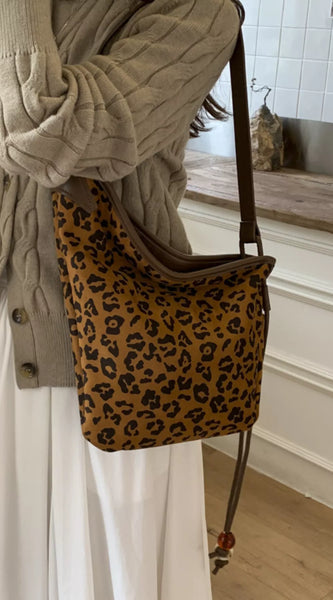 f1fda441e0e3483680eb1d5ca14aa2f9-Max-Origin