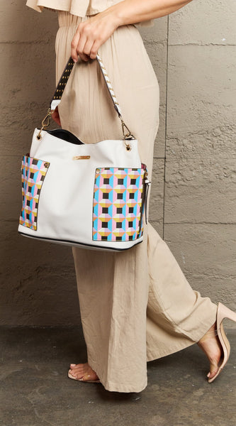 f8f3b659d6364f449f87b7b2b902aa7f-Max